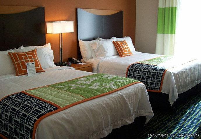 Fairfield Inn And Suites By Marriott Strasburg Shenandoah Valley Exterior photo